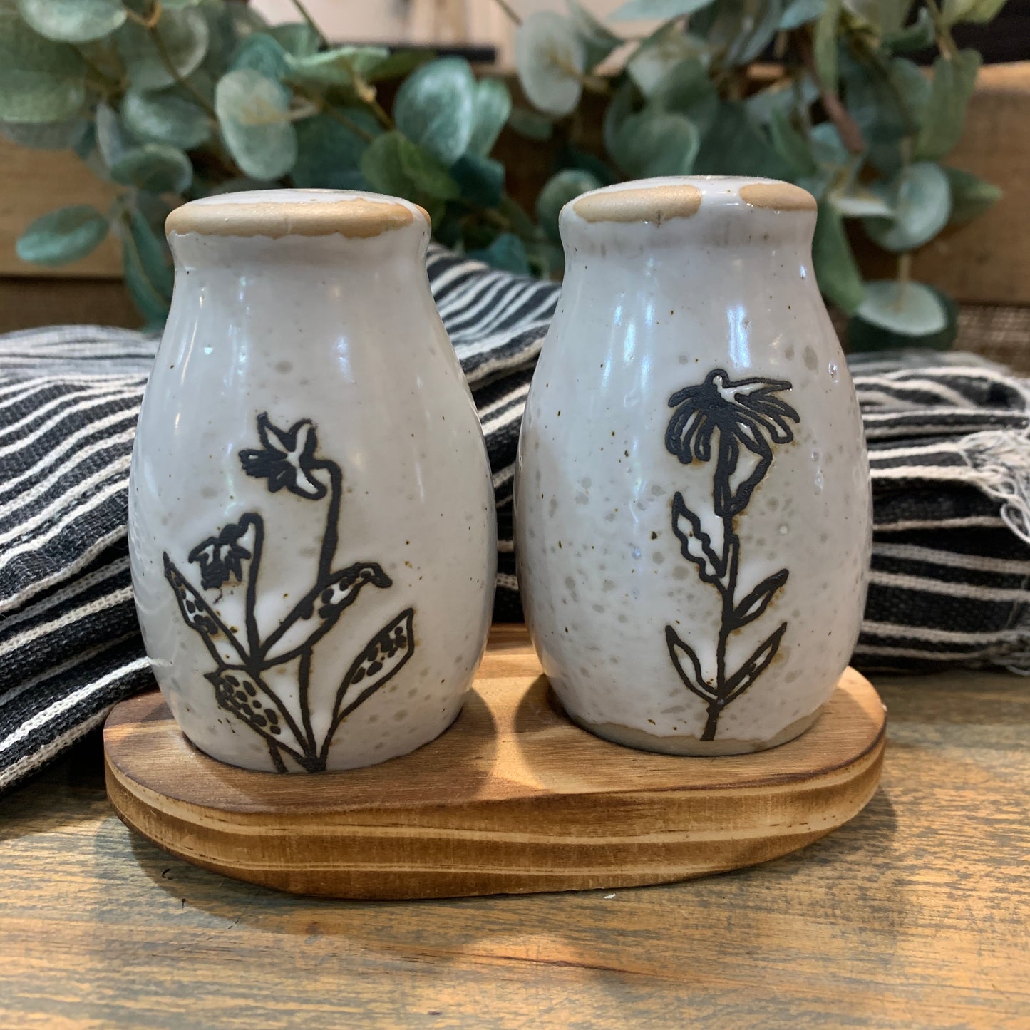 Stoneware Salt & Pepper Set